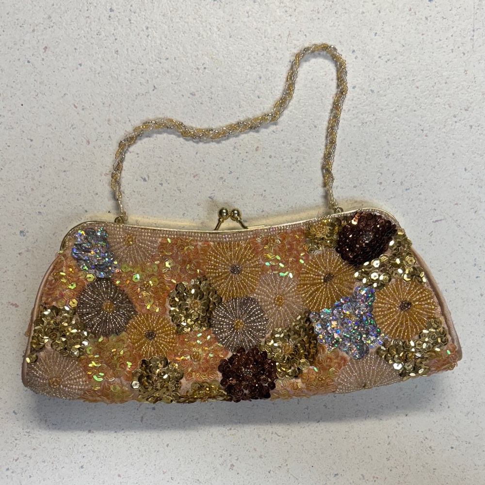 Vintage Chic Gold and Tan Beaded Clutch